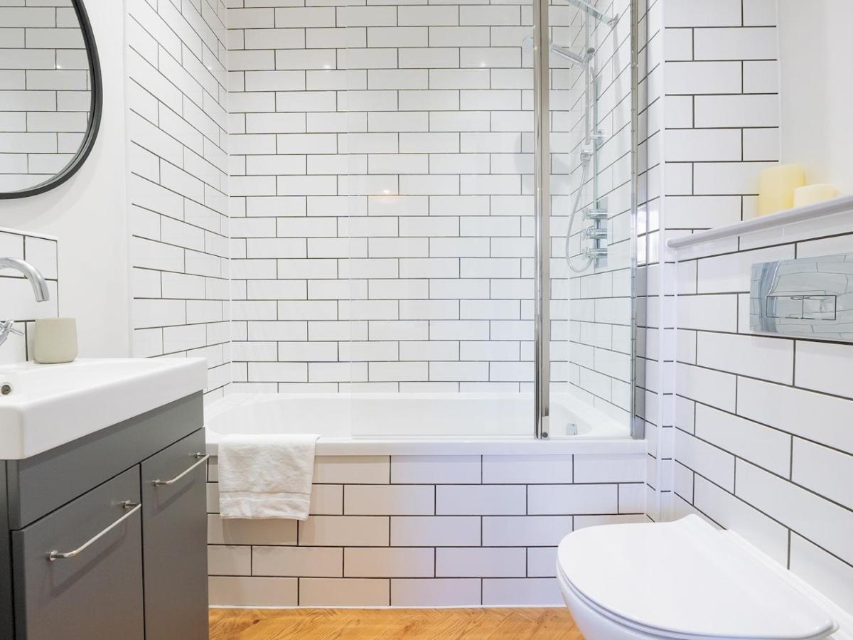 Apartament Pass The Keys Stunning 2 Bed Retreat In The Heart Of Bath Zewnętrze zdjęcie