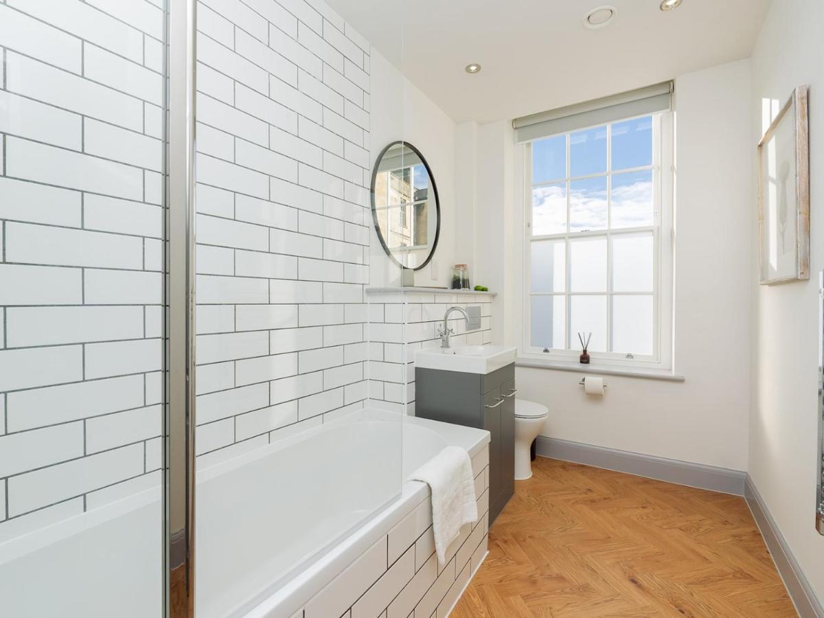 Apartament Pass The Keys Stunning 2 Bed Retreat In The Heart Of Bath Zewnętrze zdjęcie